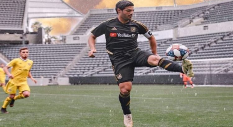 Carlos Vela renueva con LAFC Carlos Vela renueva con LAFC