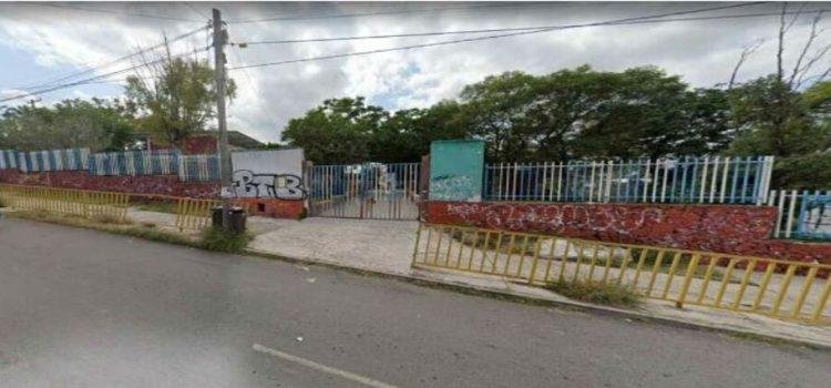 Se investiga el desvanecimiento de 20 estudiantes de secundaria