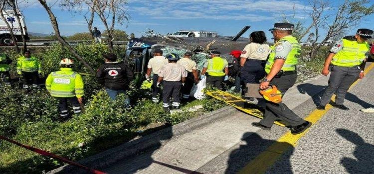 Accidente en la México-Querétaro: Volcadura