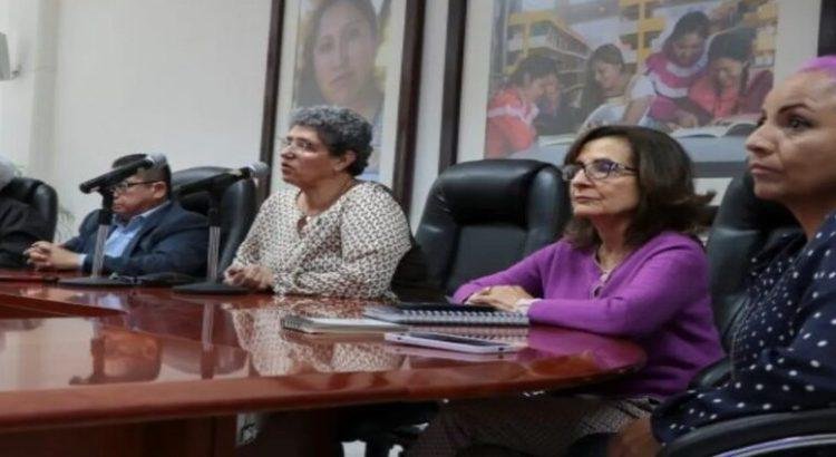 Tras acusaciones de plagio, Rectora de la UAQ se defiende Tras acusaciones de plagio, Rectora de la UAQ se defiende