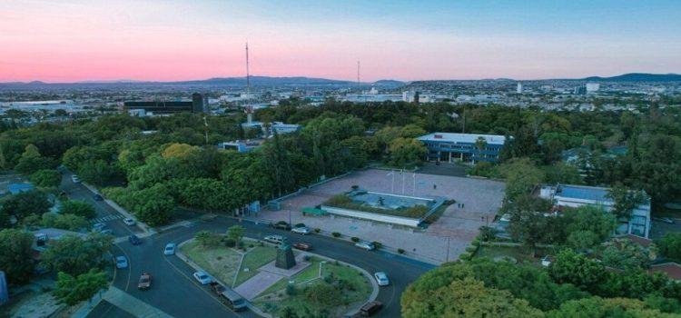 Suspenden clases presenciales en la UAQ