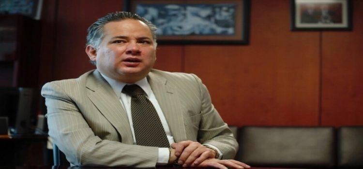 Santiago Nieto interesado por la senaduría de Querétaro