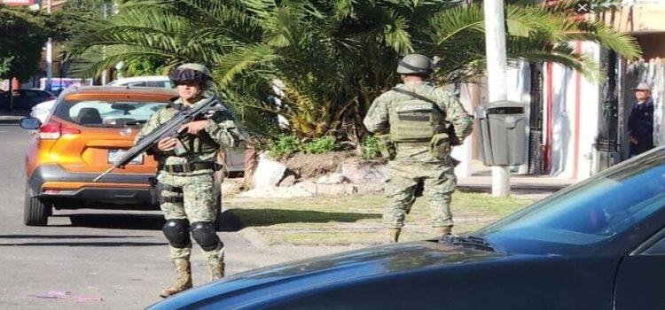 Son abandonadas unas hieleras con vísceras