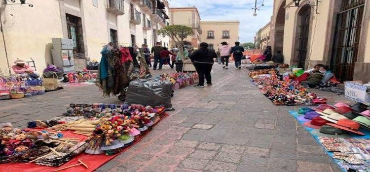 Son identificados 506 vendedores ambulantes en el Centro Histórico