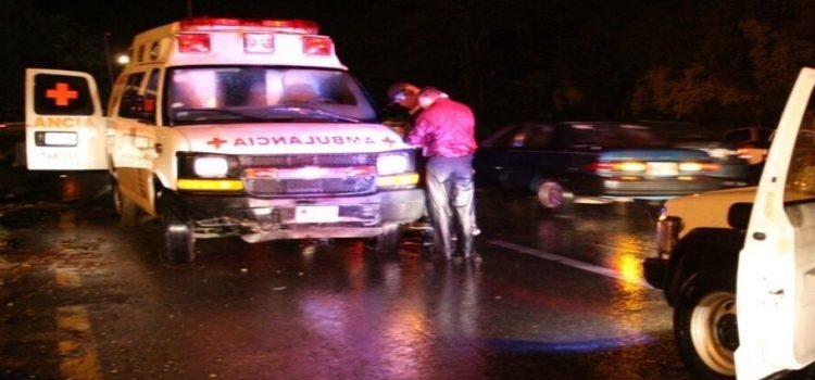 Accidente con seis vehículos en la México-Querétaro, la Guardia Nacional resguarda la zona