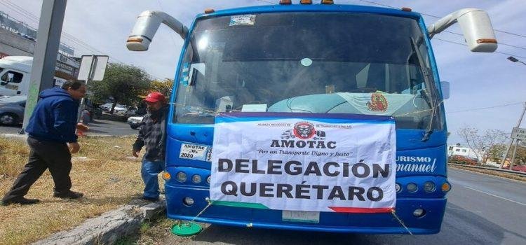 Se suman a paro nacional los transportistas de Querétaro