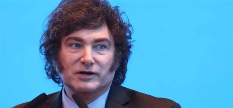 Despedirá Milei a 70 mil empleados gubernamentales