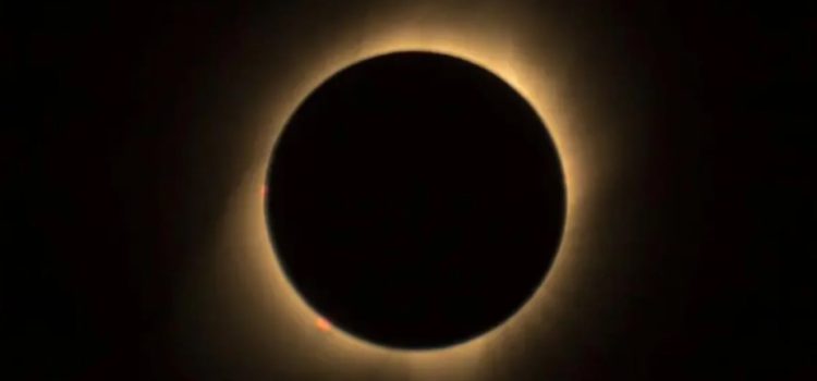 Extienden vacaciones por eclipse solar en México