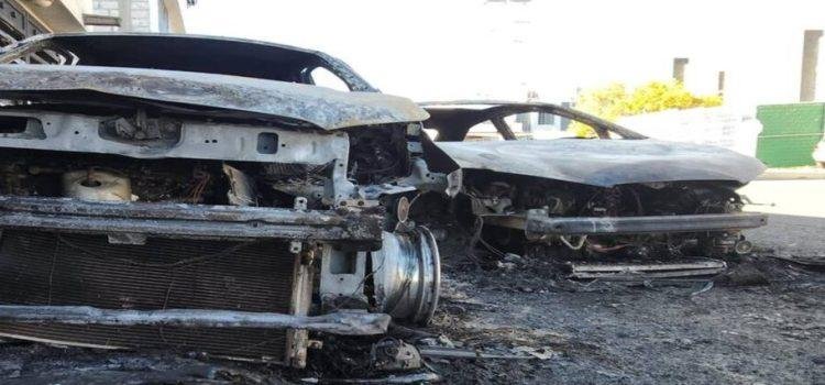Vehículos incendiados en Valle de Santiago, Querétaro