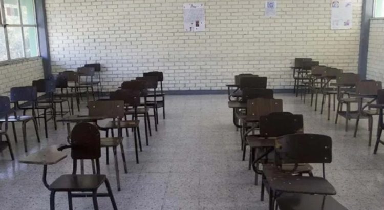 Toma el SNTE las calles: quedarán sin clases casi un millón de alumnos en Oaxaca