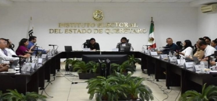 Inició elección para renovar 18 alcaldías y 25 diputaciones locales en Querétaro