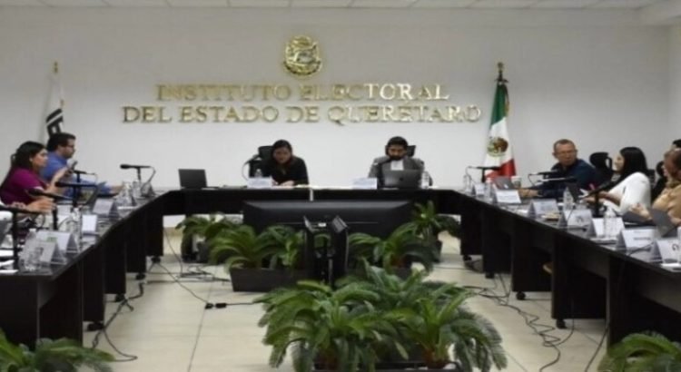 Inició elección para renovar 18 alcaldías y 25 diputaciones locales en Querétaro