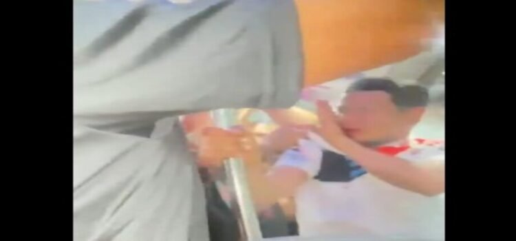 La barra de Atlas golpeó a un aficionado de Querétaro