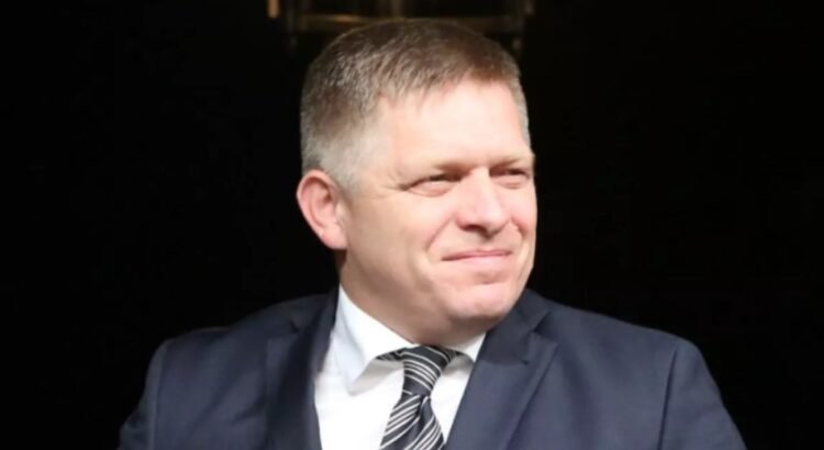 Tiroteo en Eslovaquia: primer ministro Robert Fico gravemente herido