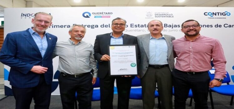 Sedesu de Querétaro entrega sello estatal de bajas emisiones de carbono