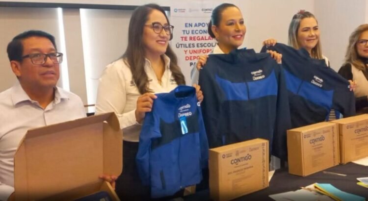 Programa de útiles y uniformes para 370 mil alumnos de Querétaro