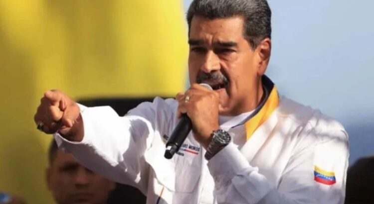 Maduro «rompe relaciones» con WhatsApp