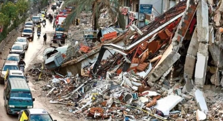 Desplazados vuelven a un Beirut en ruinas Desplazados vuelven a un Beirut en ruinas