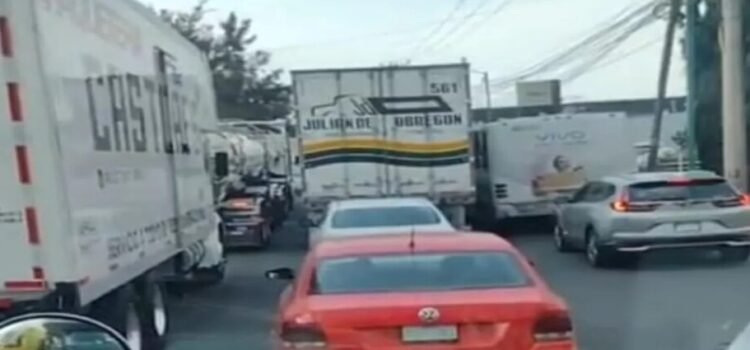 Un alto total en la autopista México-Querétaro