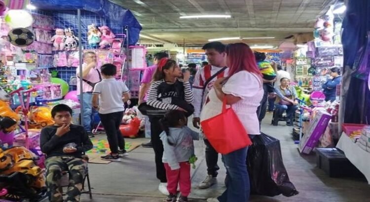 Se amplían los horarios en los mercados de Querétaro durante la temporada navideña
