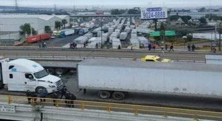 Los transportistas acordaron levantar los bloqueos en la México-Pachuca y la México-Querétaro