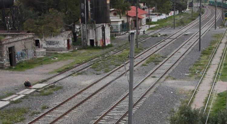 El Tren México-Querétaro se encuentra sin solicitudes de liberación de vía