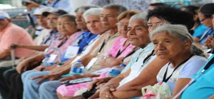 4 mil adultos mayores están en búsqueda de integrarse a centros de atención en Querétaro
