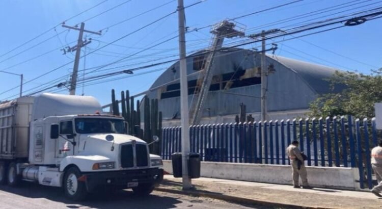 Pierde la vida una persona después de una explosión en parque industrial de Querétaro