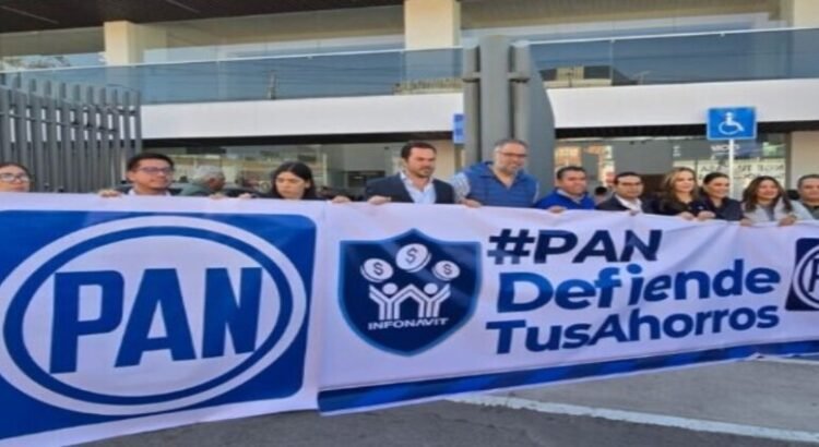 En el estado de Querétaro protestan contra reforma del Infonavit