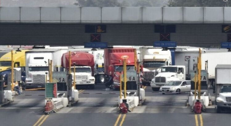 Los habitantes de Tultitlán anunciaron bloqueos en la autopista México-Querétaro