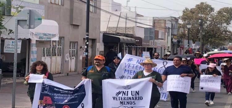 Varios veterinarios exigen seguridad en Querétaro tras asesinato de un colega