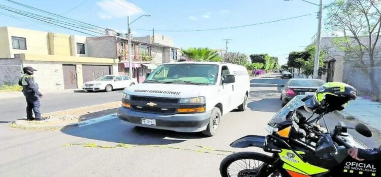 Un niño pierde la vida asfixiado con las correas de un portabebés