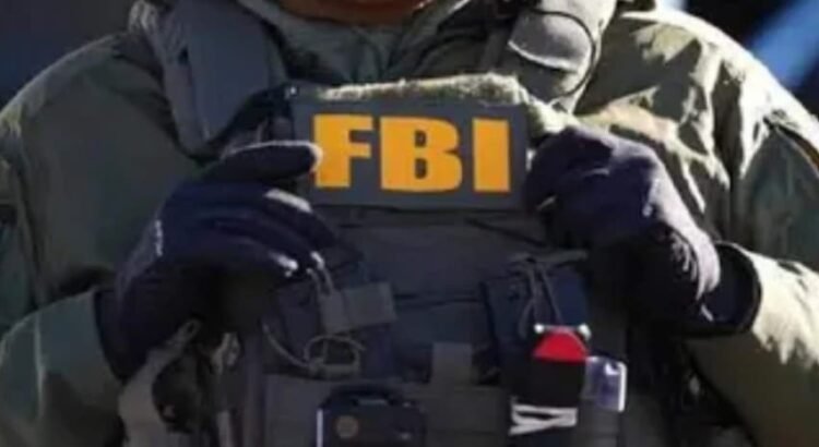 Detiene el FBI a jueza por obstruir arresto de migrante mexicano