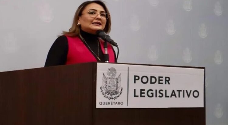 La diputada del PT anunció amparos por omisión legislativa en el estado de Querétaro