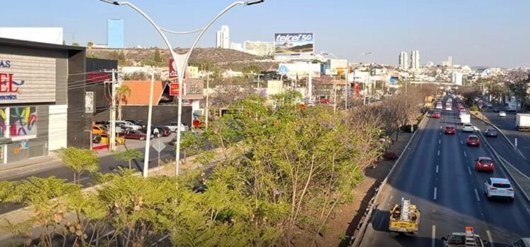 Se anunció el cierre de la lateral Bernardo Quintana por obras de ampliación