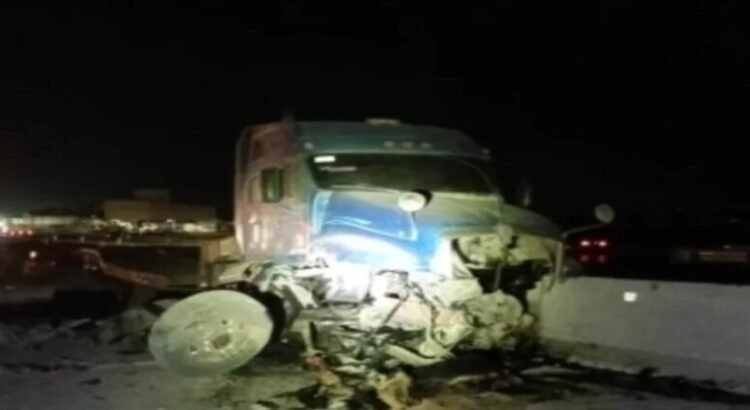 Un fuerte choque en la México-Querétaro