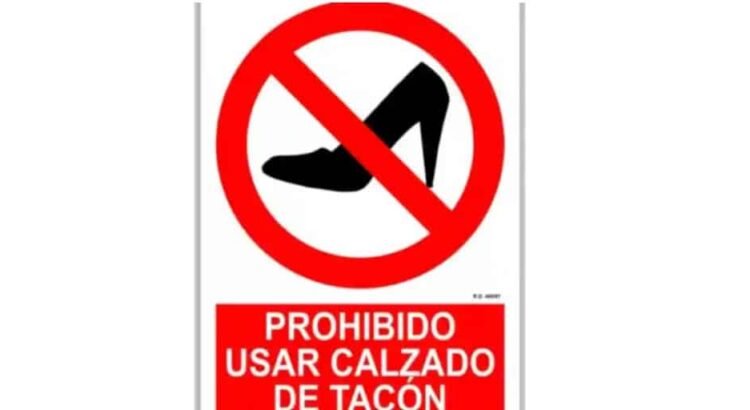 En esta ciudad se prohíbe usar tacones altos sin permiso oficial