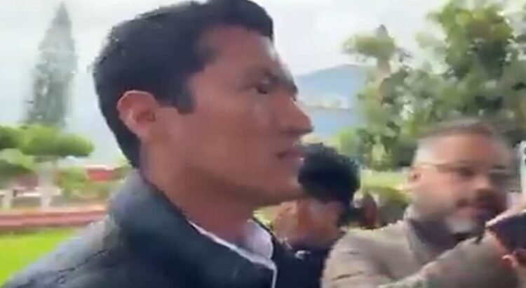 El presidente municipal de Tolimán, Querétaro, justifica que unos “Niños” le regalaron un Rolex