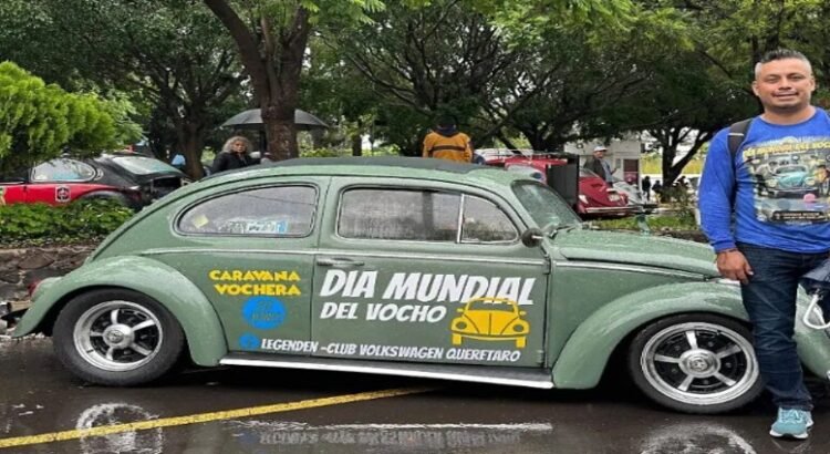 Circularon más de 80 vochos en Querétaro para celebrar su día