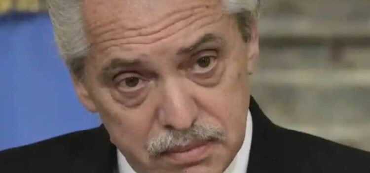 Por corrupción, procesan a Alberto Fernández