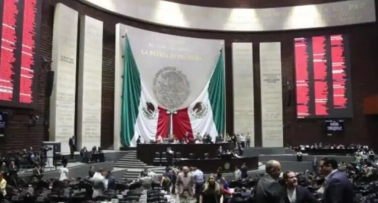 Inician diputados periodo ordinario con mesa directiva provisional