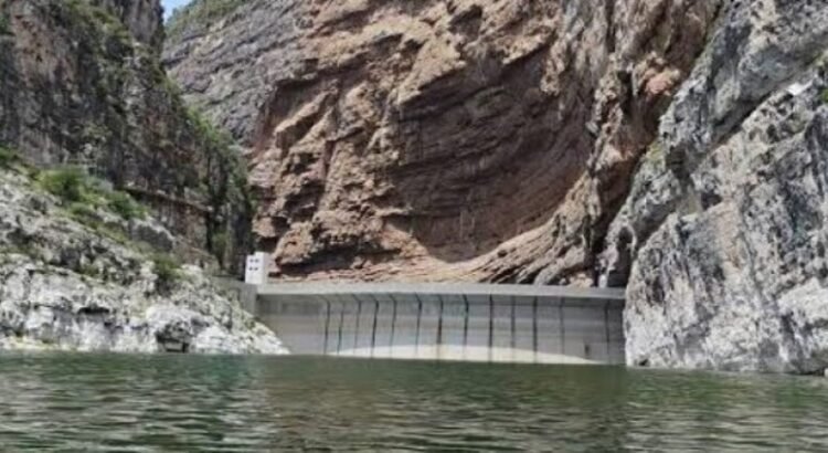 El desfogue de presa Zimapán dejará sin agua a 300 comunidades del estado de Querétaro