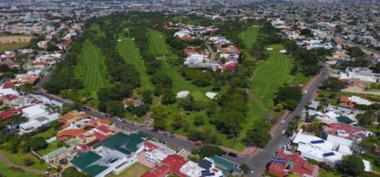 Se irrumpen en 3 residencias del Club Campestre de Querétaro
