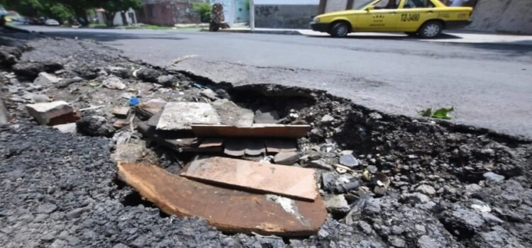 Se reportan 40 baches diarios en la capital queretana