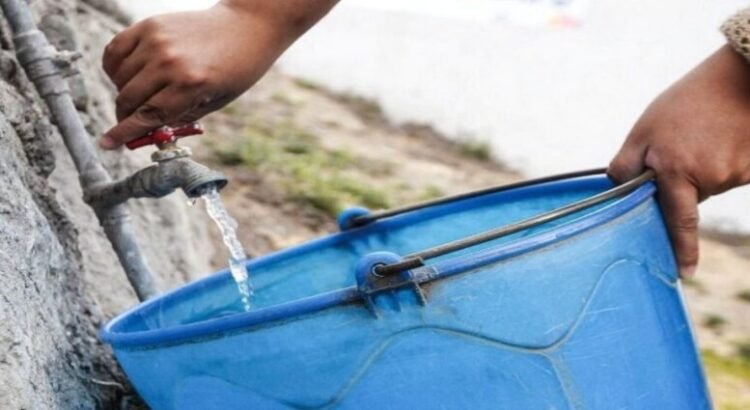 Para este fin de semana se prevén restablecer suministro de agua en Querétaro Para este fin de semana se prevén restablecer suministro de agua en Querétaro