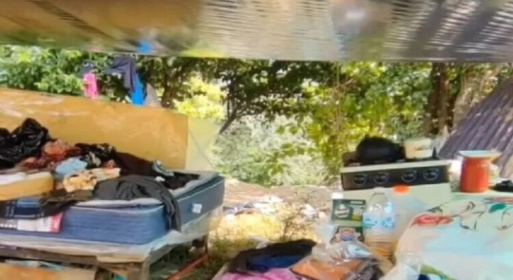 Se improvisan refugios en el estado de Querétaro tras el desbordamiento del río