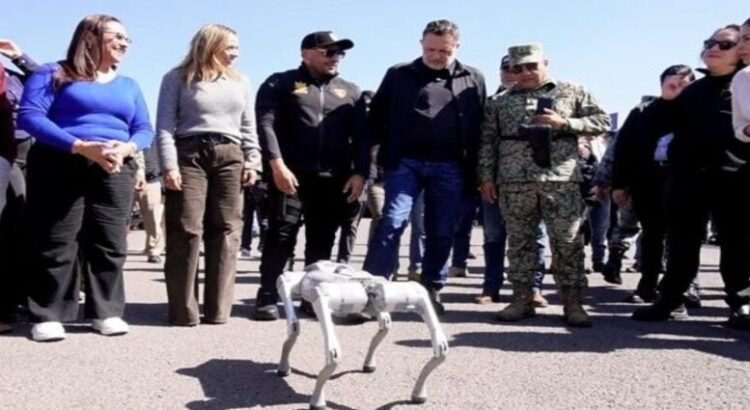 Perros robots y drones son los que vigilan la feria en Querétaro Perros robots y drones son los que vigilan la feria en Querétaro