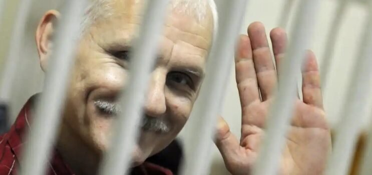 Libera Bielorrusia al nobel de la paz