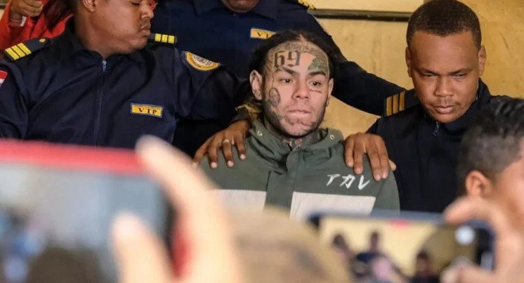 Rapero Tekashi 6ix9ine vuelve a prisión tras incumplir libertad condicional
